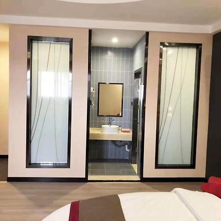 Thank Inn Plus Hotel Hebei Shijiazhuang Zhengding New District International Small Commodity City Ngoại thất bức ảnh