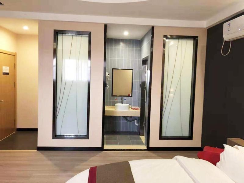 Thank Inn Plus Hotel Hebei Shijiazhuang Zhengding New District International Small Commodity City Ngoại thất bức ảnh